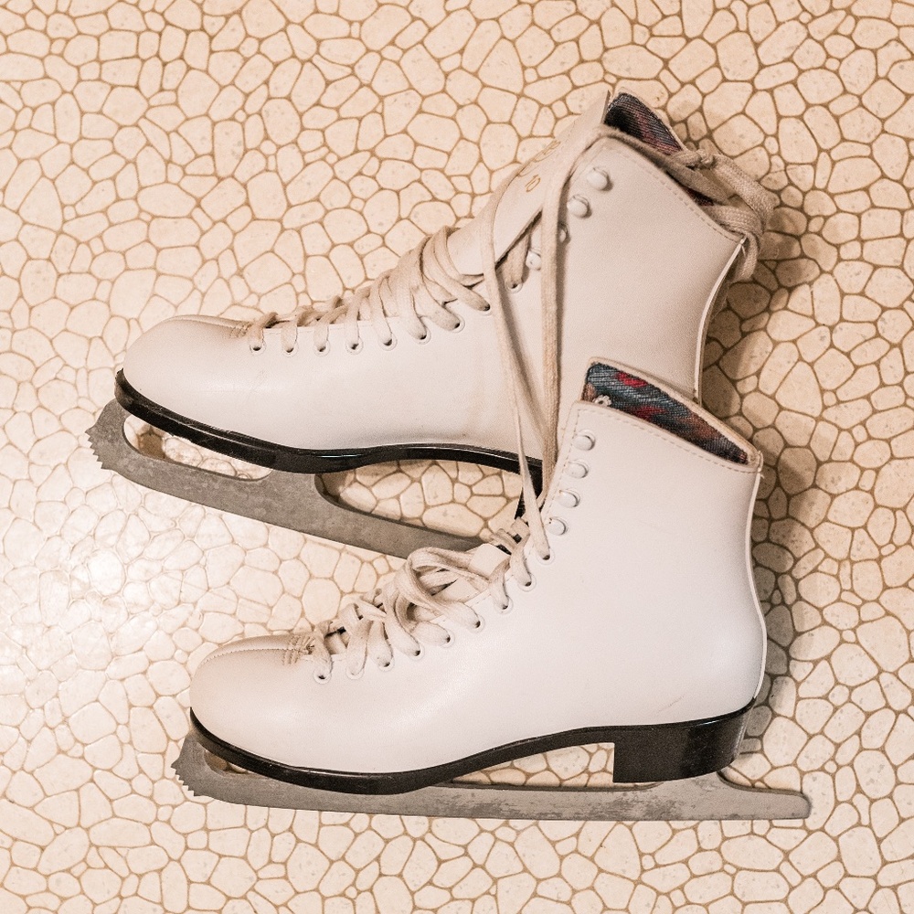 Lange classic figure skating boots
